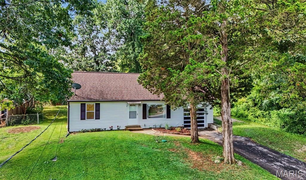 118 Cherry Hill Drive, Fenton, MO 63026 Main Photo