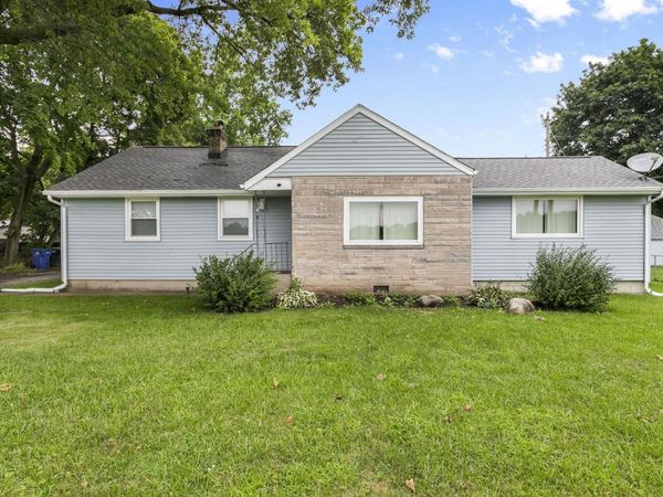 19389 Kern Road, South Bend, IN 46614