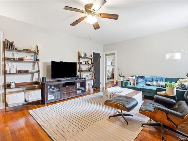 68-12 Burns Street, Unit B2, Forest Hills, NY 11375