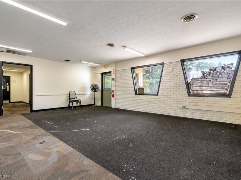 1235 E Tallmadge Avenue, Akron, OH 44310 Photo 12