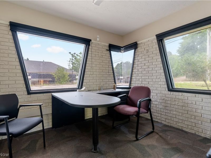 1235 E Tallmadge Avenue, Akron, OH 44310 Photo 14