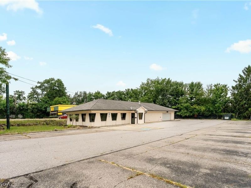1235 E Tallmadge Avenue, Akron, OH 44310 Photo 2
