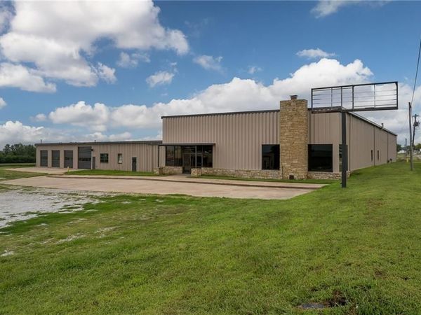 1313 State Street, Mound City, MO 64470