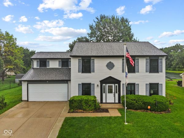 555 Hyannis Drive , Avon, IN 46123