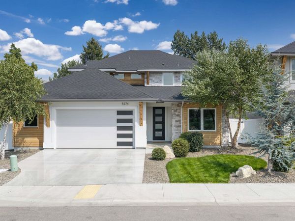 5274 N Cengotita Ln, Boise, ID 83703