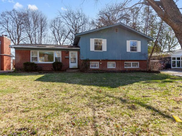 339 N Hale Street , Palatine, IL 60067