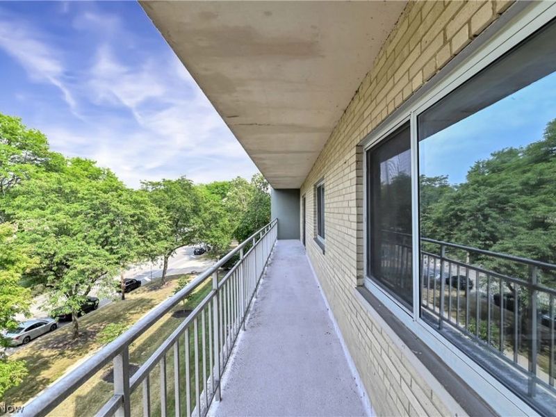 10301 Lake Avenue, Unit 427, Cleveland, OH 44102 Photo 9