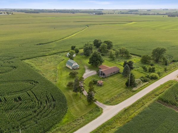14009 120th Street, Maynard, IA 50655