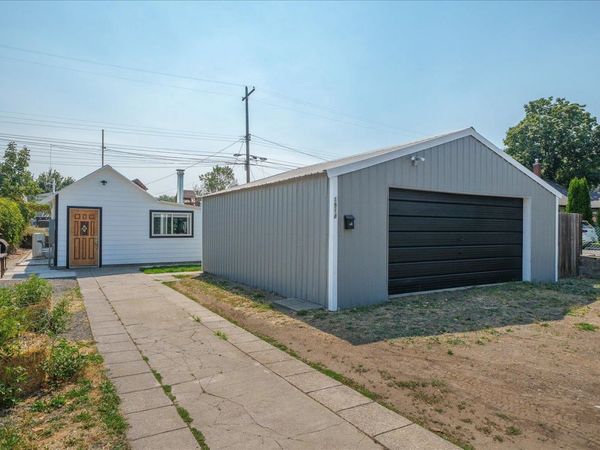 1914 E Heroy Ave, Spokane, WA 99207