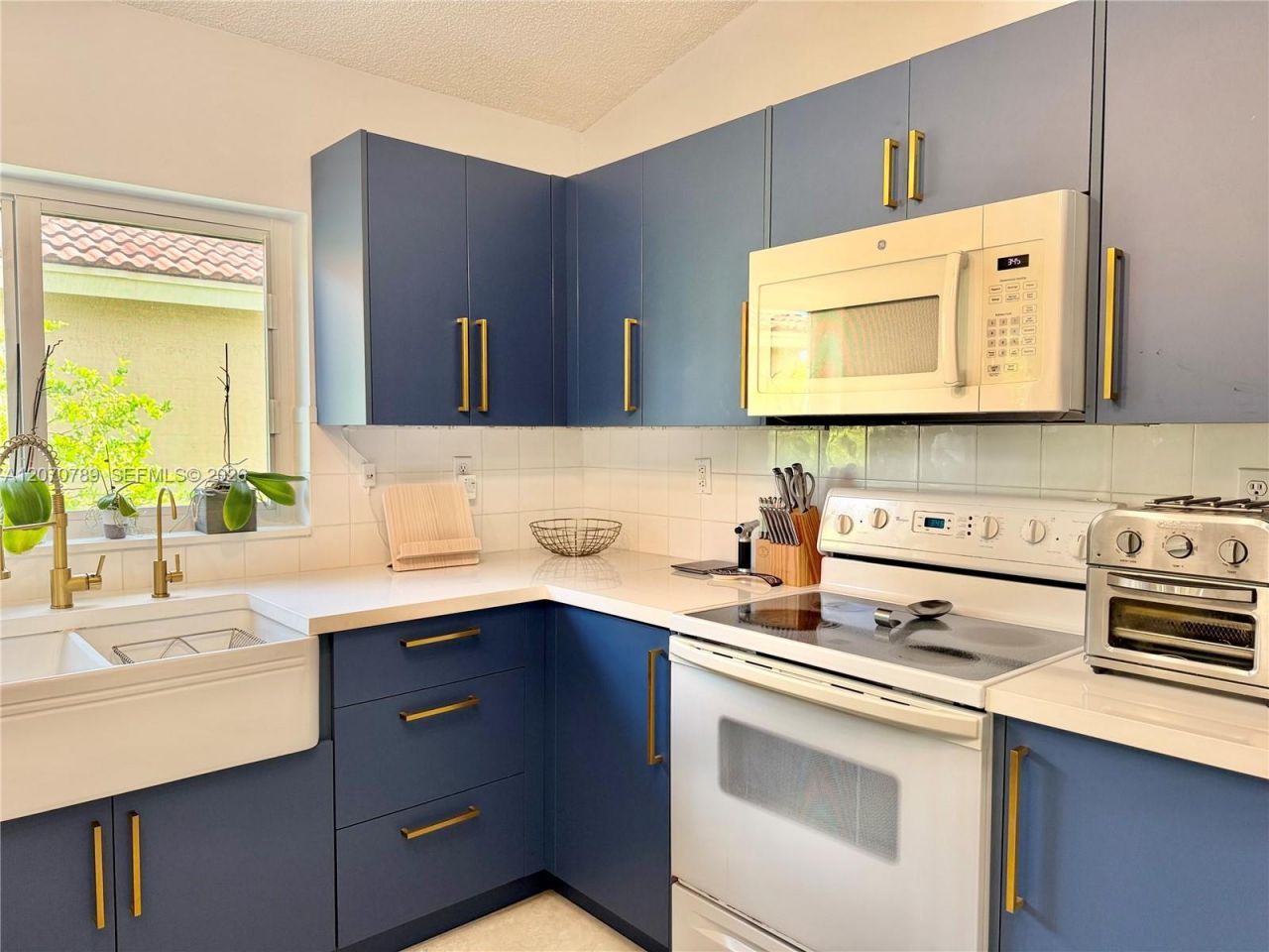 415 NW 165th Ave, Pembroke Pines, FL 33028 Photo