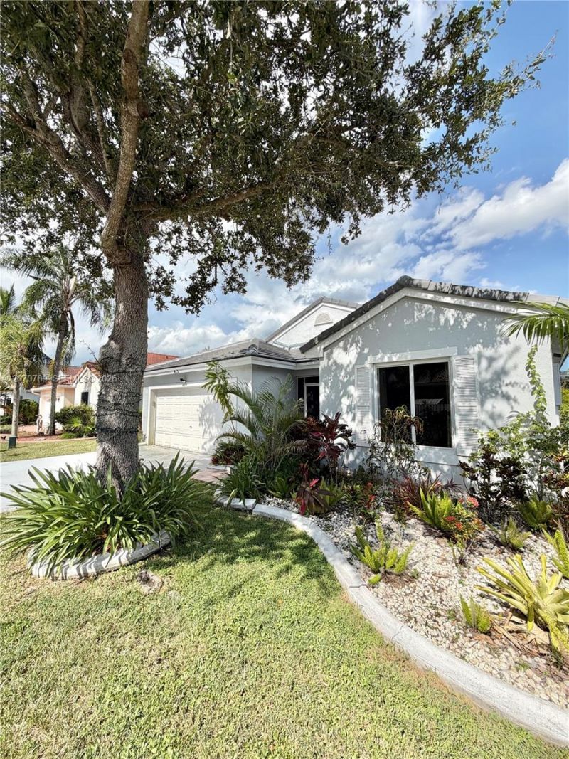 415 NW 165th Ave, Pembroke Pines, FL 33028 Photo
