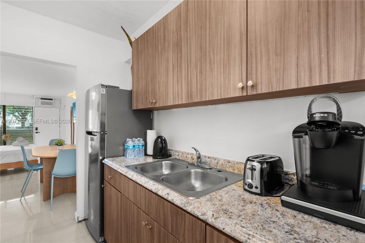 1685 Jefferson Ave , Unit 7, Miami Beach, FL 33139 Photo