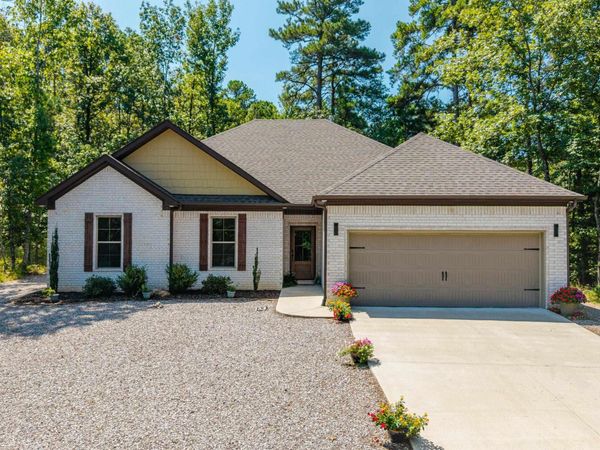 13 Estrella Circle, Hot Springs Village, AR 71909