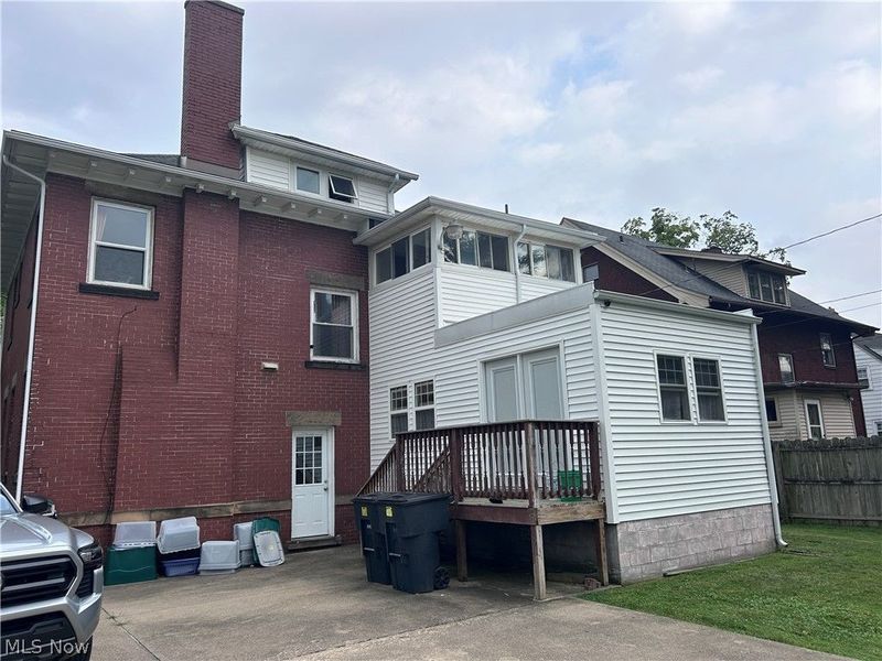 170 Woodbine Avenue SE, Warren, OH 44483 Photo 2