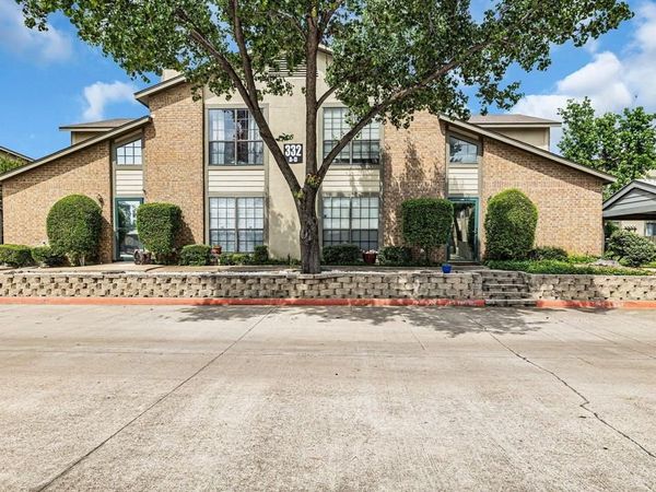 332 W Harwood Road, Unit B, Hurst, TX 76054