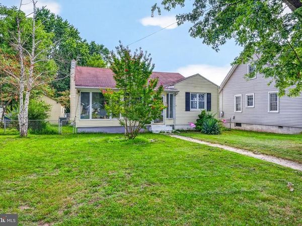 517 N BRADFORD STREET, SEAFORD, DE 19973