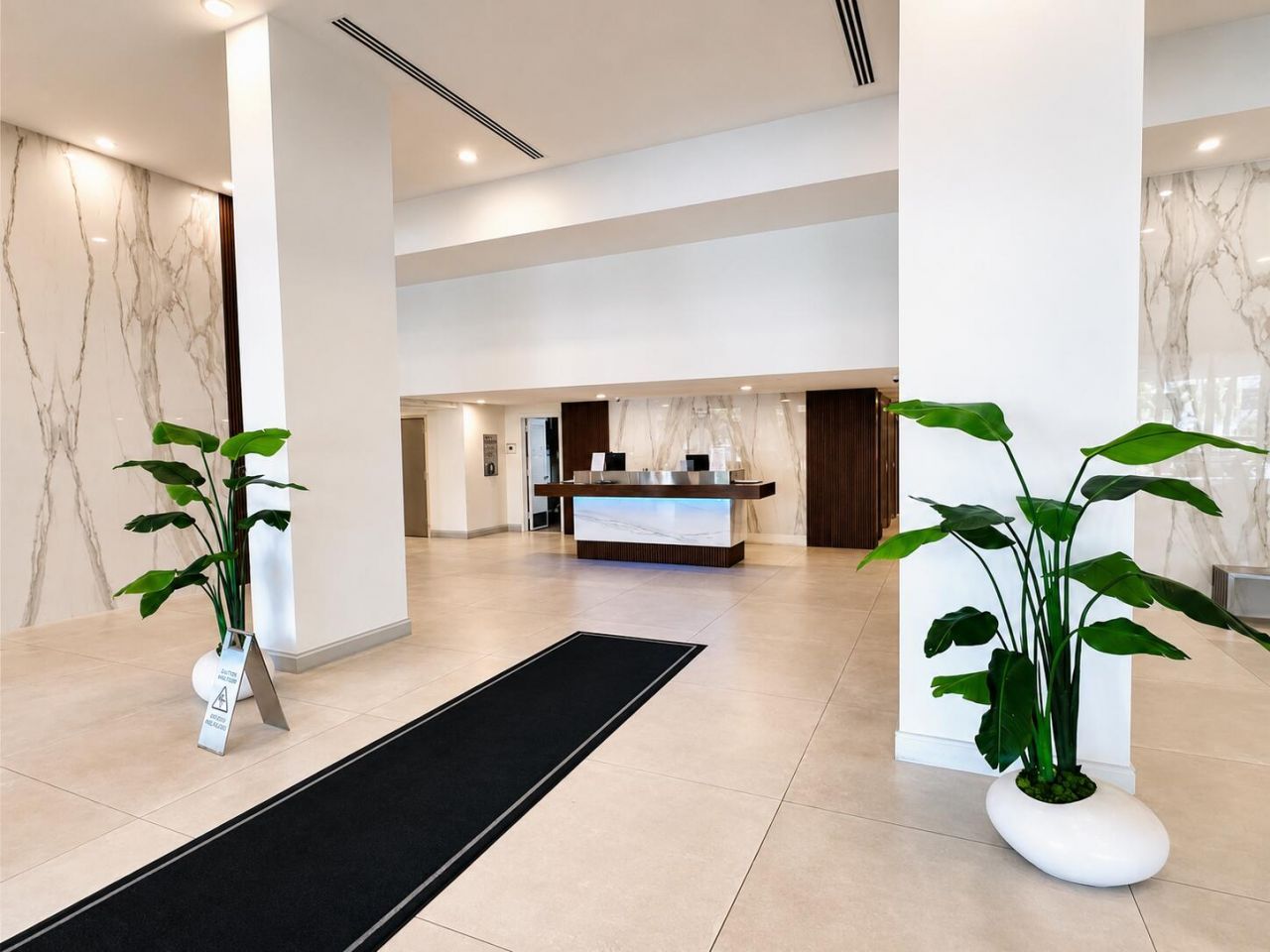 230 174th Street, Unit 1805, Sunny Isles Beach, FL 33160 Photo