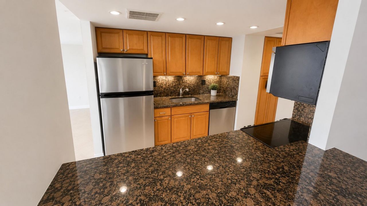 230 174th Street, Unit 1805, Sunny Isles Beach, FL 33160 Photo