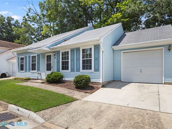 189 S Hunt Club Run, Unit 163, Newport News, VA 23608
