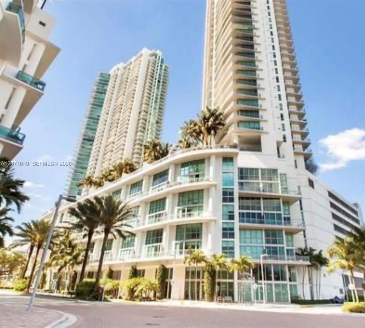 90 SW 3rd St , Unit 3408, Miami, FL 33130 Photo