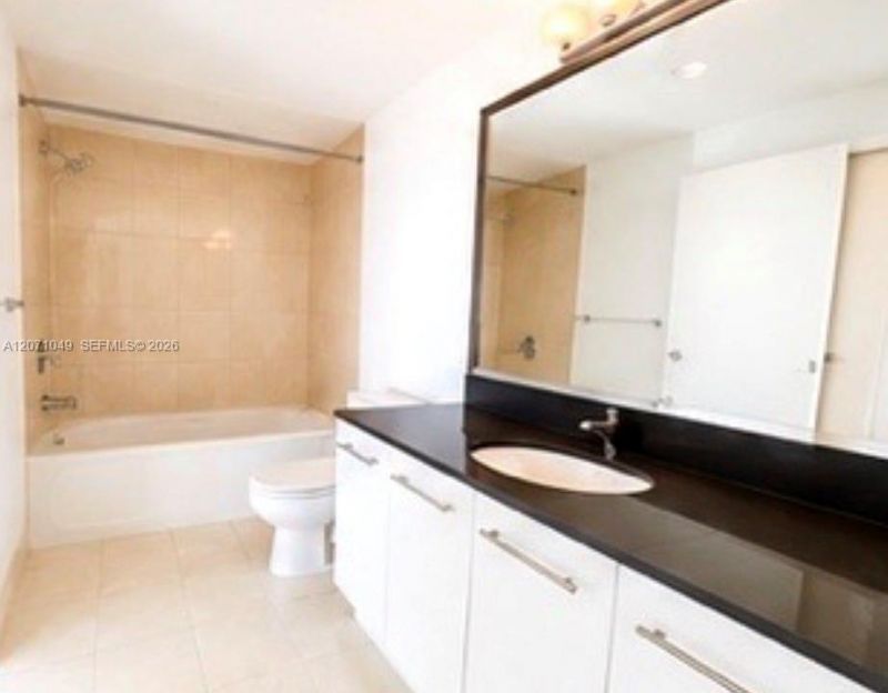90 SW 3rd St , Unit 3408, Miami, FL 33130 Photo