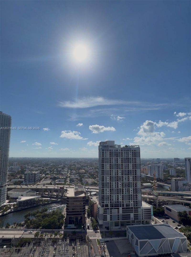 90 SW 3rd St , Unit 3408, Miami, FL 33130 Photo