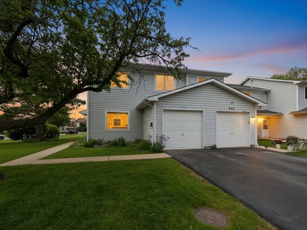527 ALTON Court , Carol Stream, IL 60188