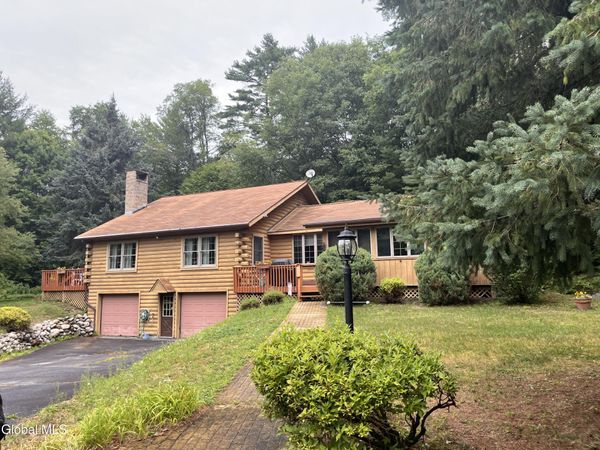 548 White Schoolhouse Road, Chestertown, NY 12817