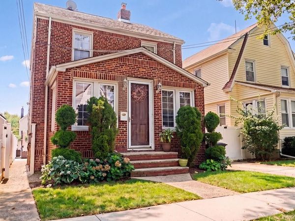 19430 111th Road, Saint Albans, NY 11412