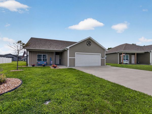966 N Hickman Street, Centralia, MO 65240