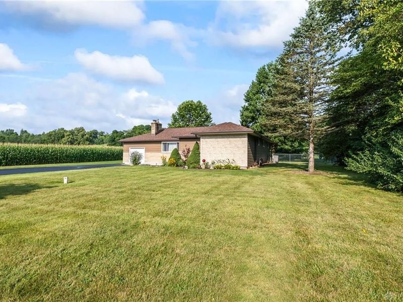 4179 Upper Valley Pike, Springfield, OH 45502 Photo 3