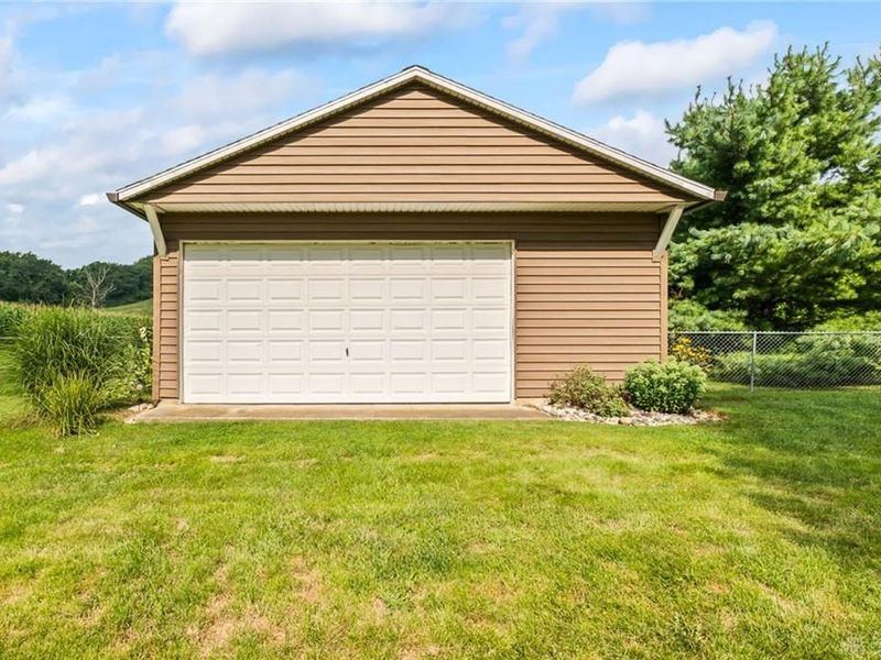 4179 Upper Valley Pike, Springfield, OH 45502 Photo 35