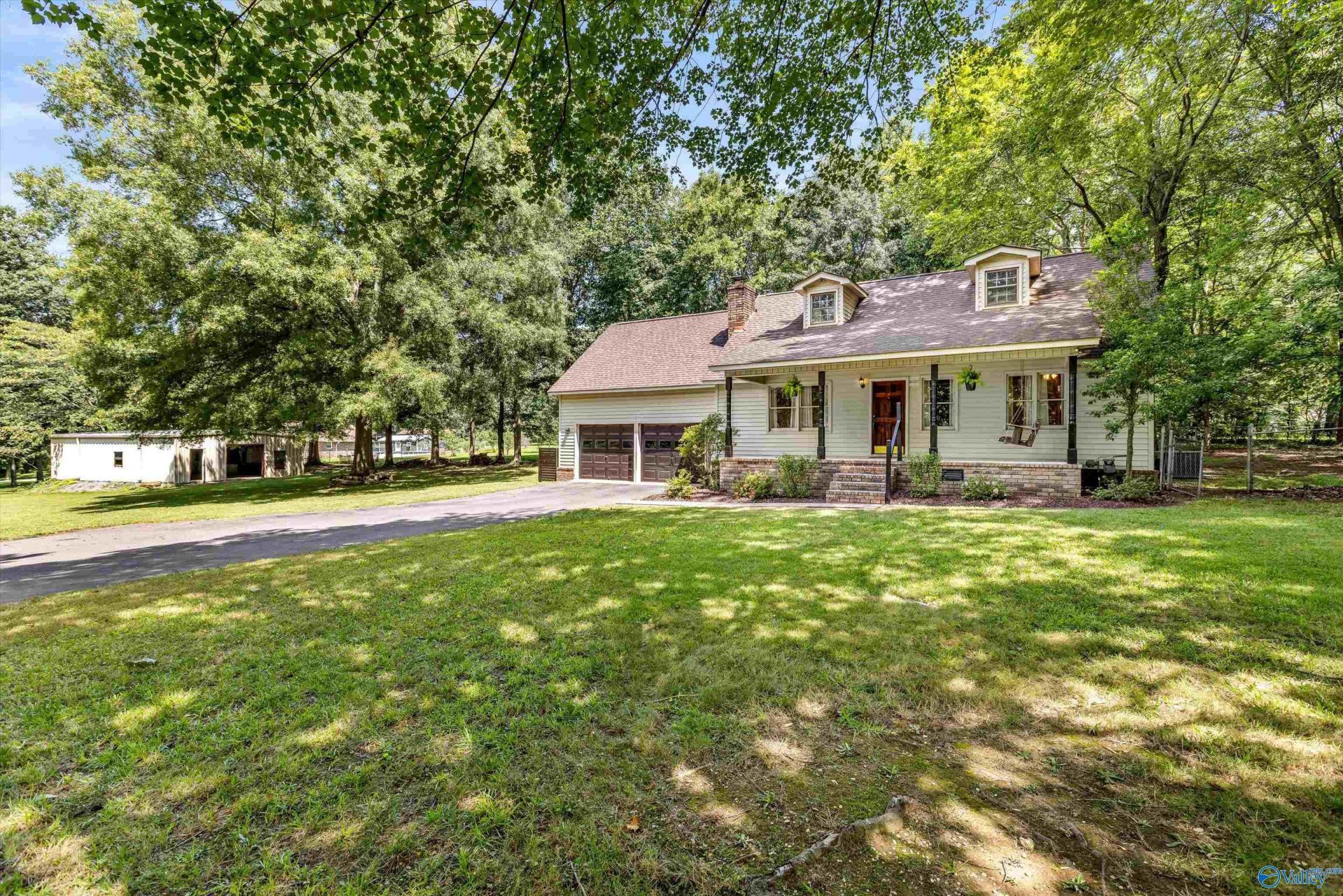 1341 Maple Lane, Arab, AL 35016 Main Photo