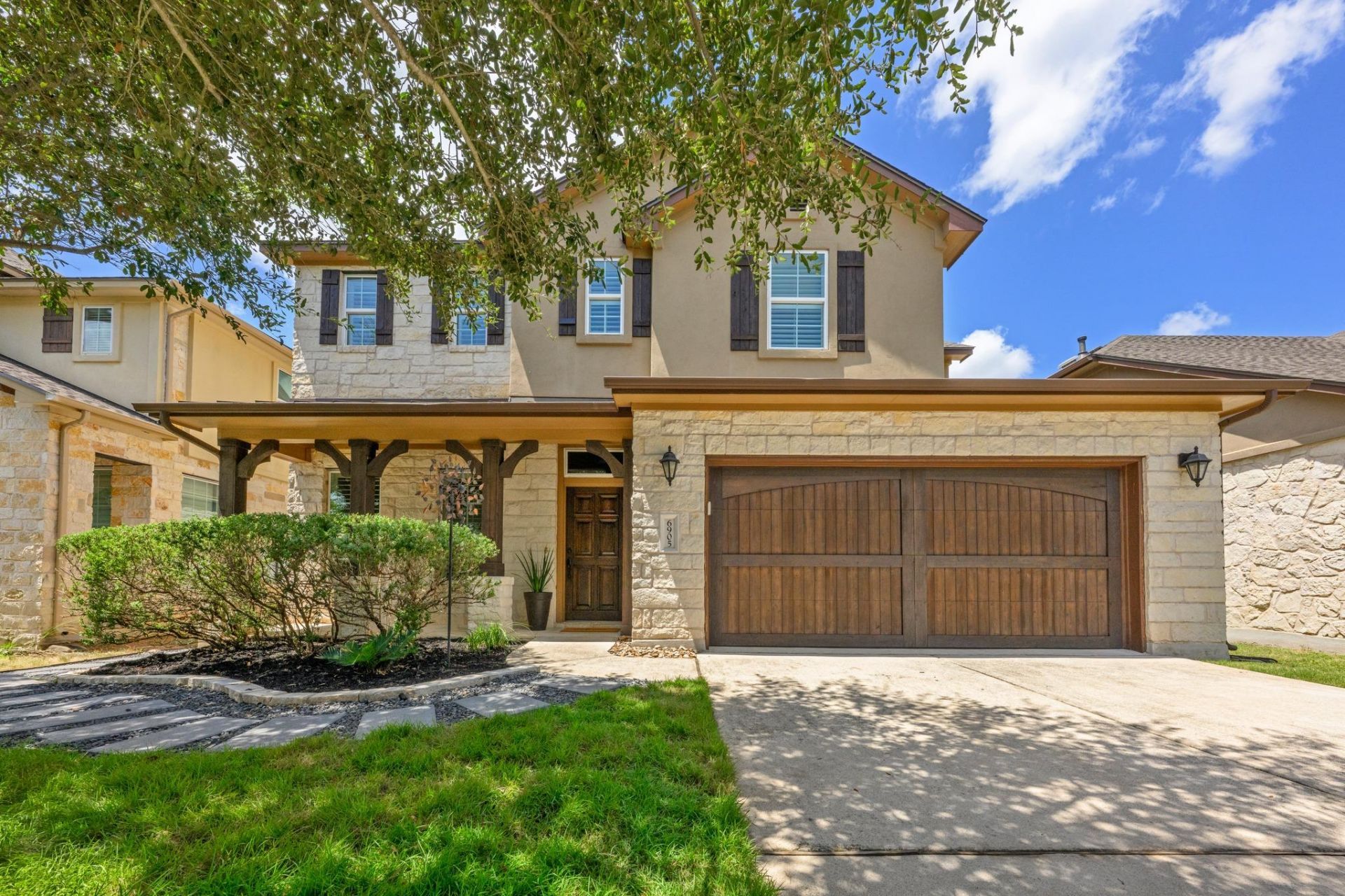 6905 Estana Ln, Austin, TX 78739 Main Photo