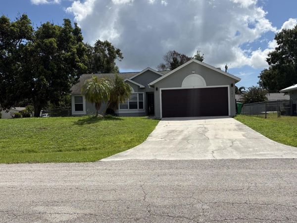 1501 SW CURRY Street, Port St. Lucie, FL 34983