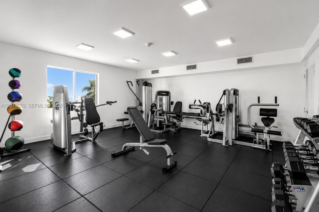 816 NW 11th St, Unit 607, Miami, FL 33136 Photo