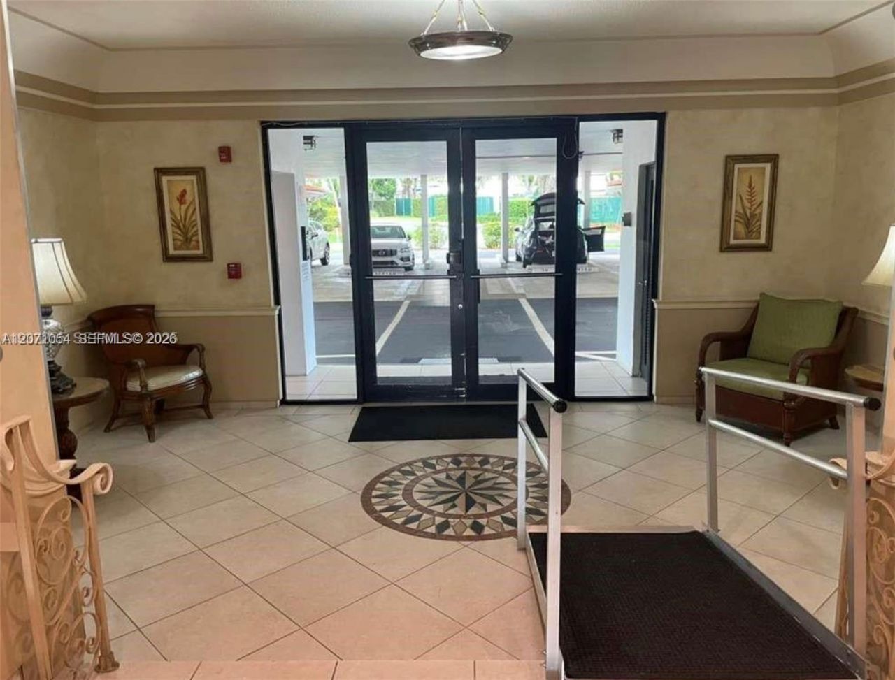 2500 NE 48th Ln , Unit 806, Fort Lauderdale, FL 33308 Photo