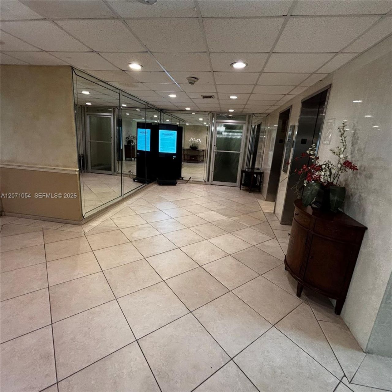 2500 NE 48th Ln , Unit 806, Fort Lauderdale, FL 33308 Photo