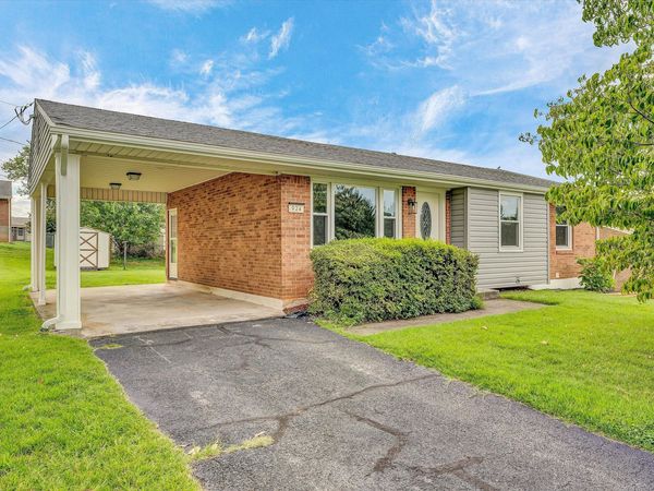 924 Ingleside LN, Salem, VA 24153