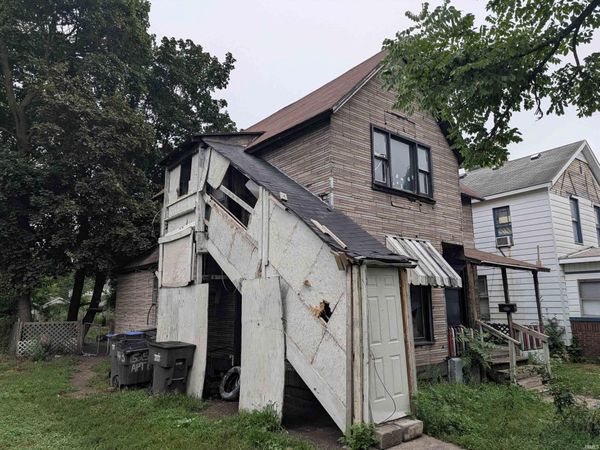 722 W Marion Street, Elkhart, IN 46516
