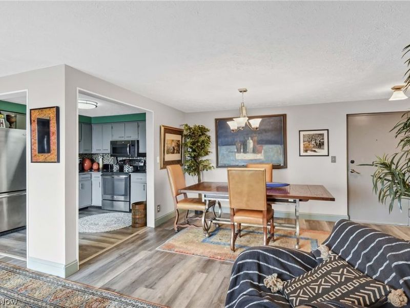 10301 Lake Avenue, Unit 807, Cleveland, OH 44102 Photo 14
