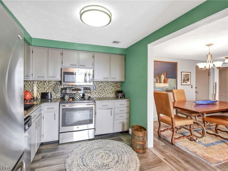 10301 Lake Avenue, Unit 807, Cleveland, OH 44102 Photo 17