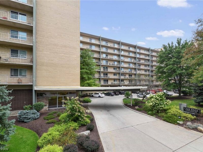 10301 Lake Avenue, Unit 807, Cleveland, OH 44102 Photo 3
