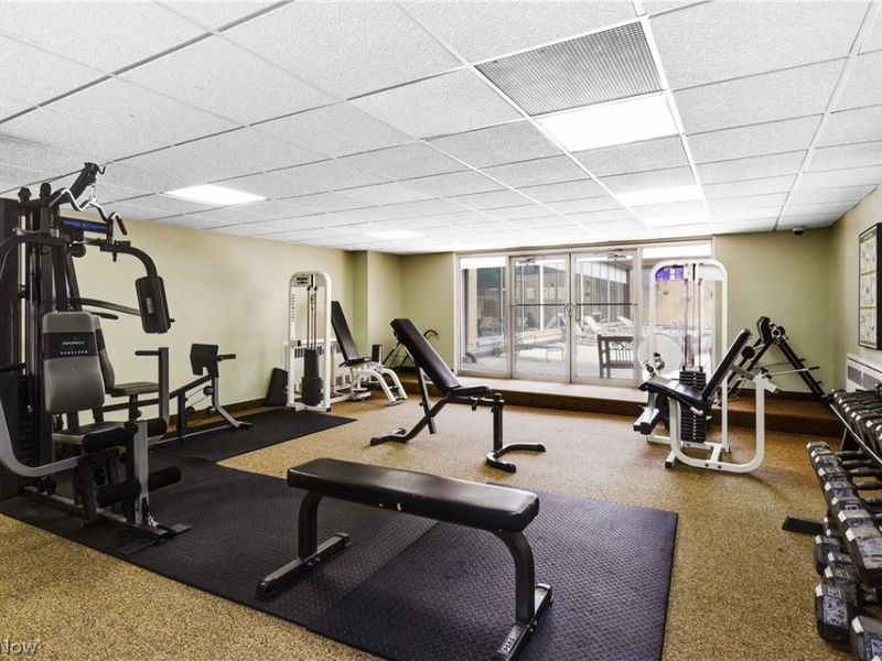 10301 Lake Avenue, Unit 807, Cleveland, OH 44102 Photo 32