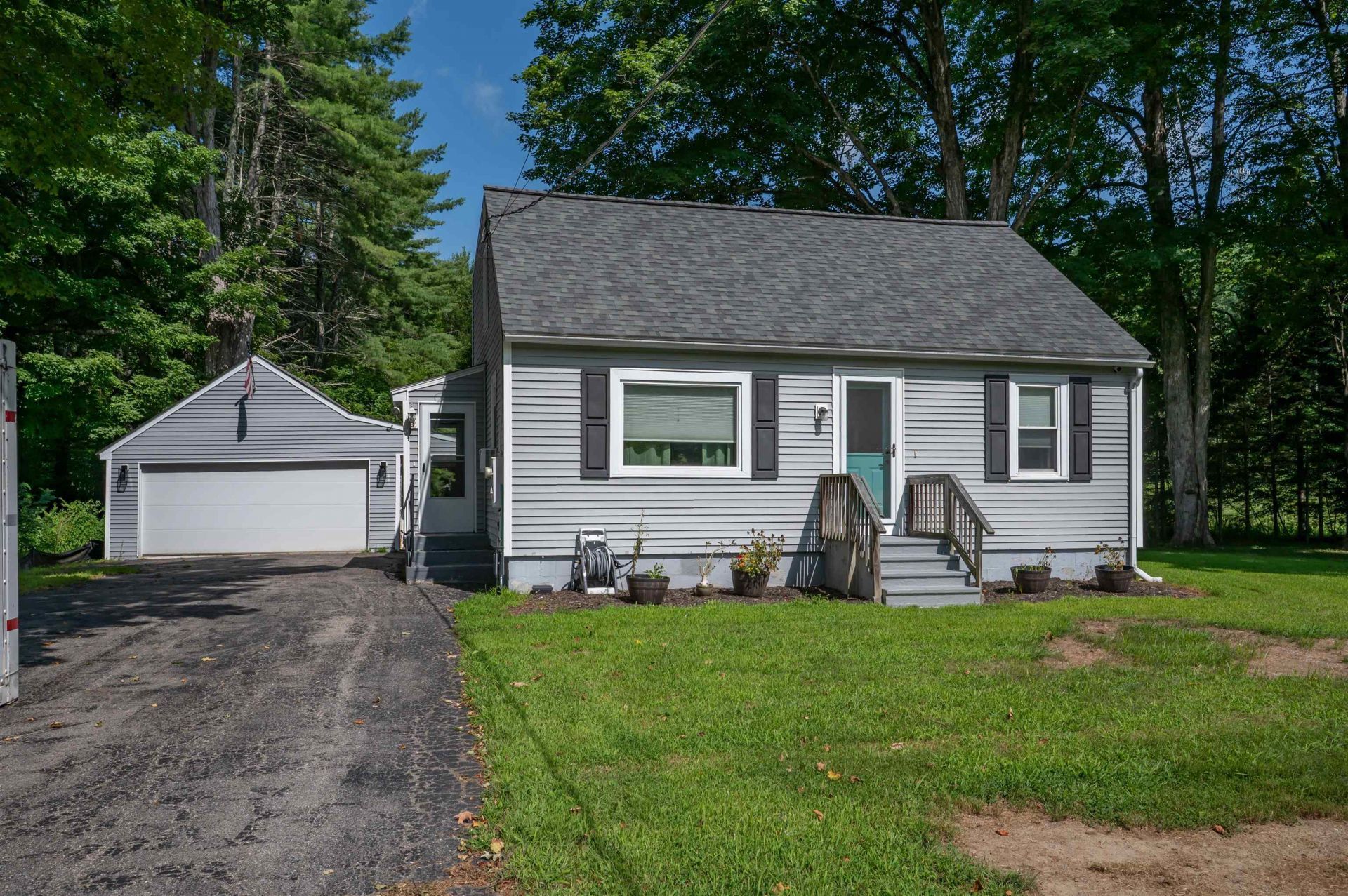 37 W Intervale Road, Wilton, NH 03086 Main Photo