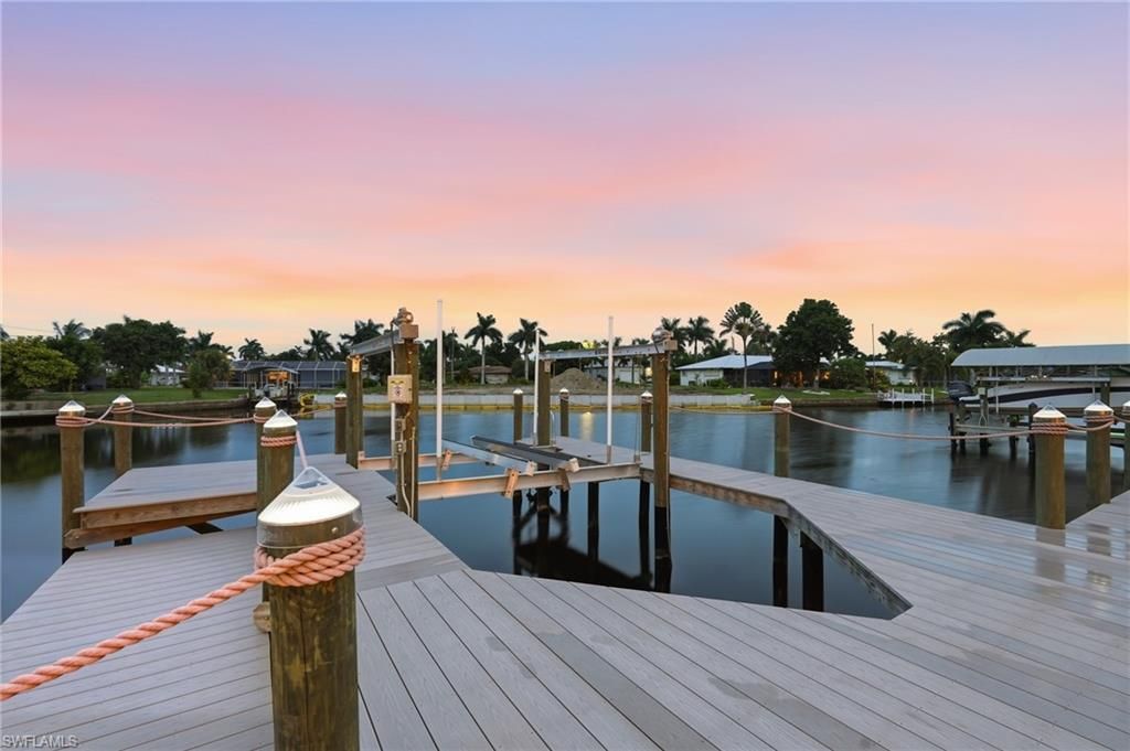 4949 Seville Ct, Cape Coral, FL 33904 Photo