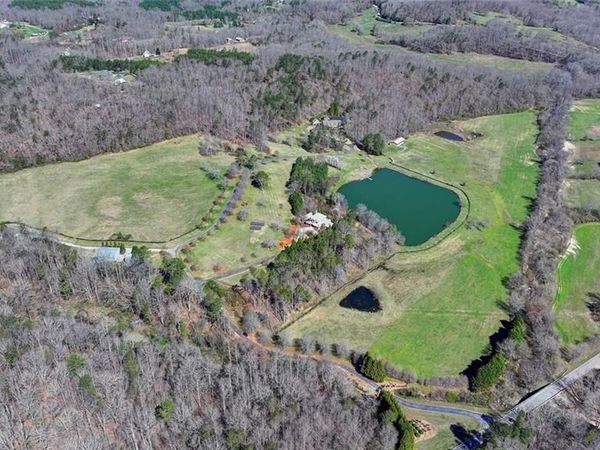 6245 Ben Parks Road , Murrayville, GA 30564