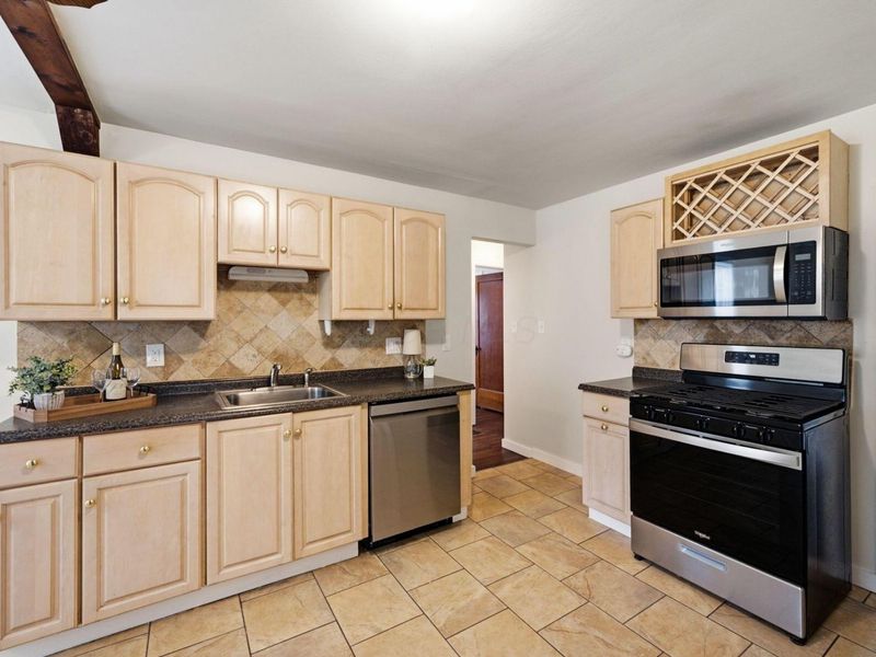 1857 Hess Boulevard, Columbus, OH 43212 Photo 7