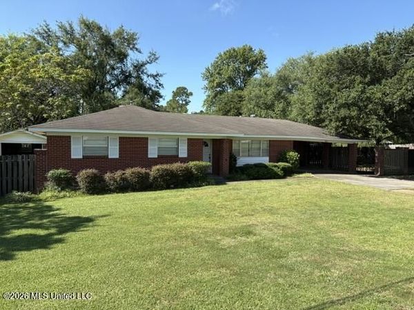 1057 Anderson Street, Forest, MS 39074