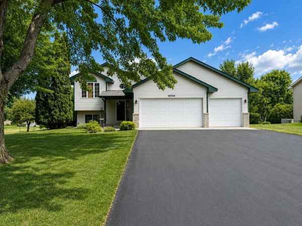 10720 57th Street NE, Albertville, MN 55301